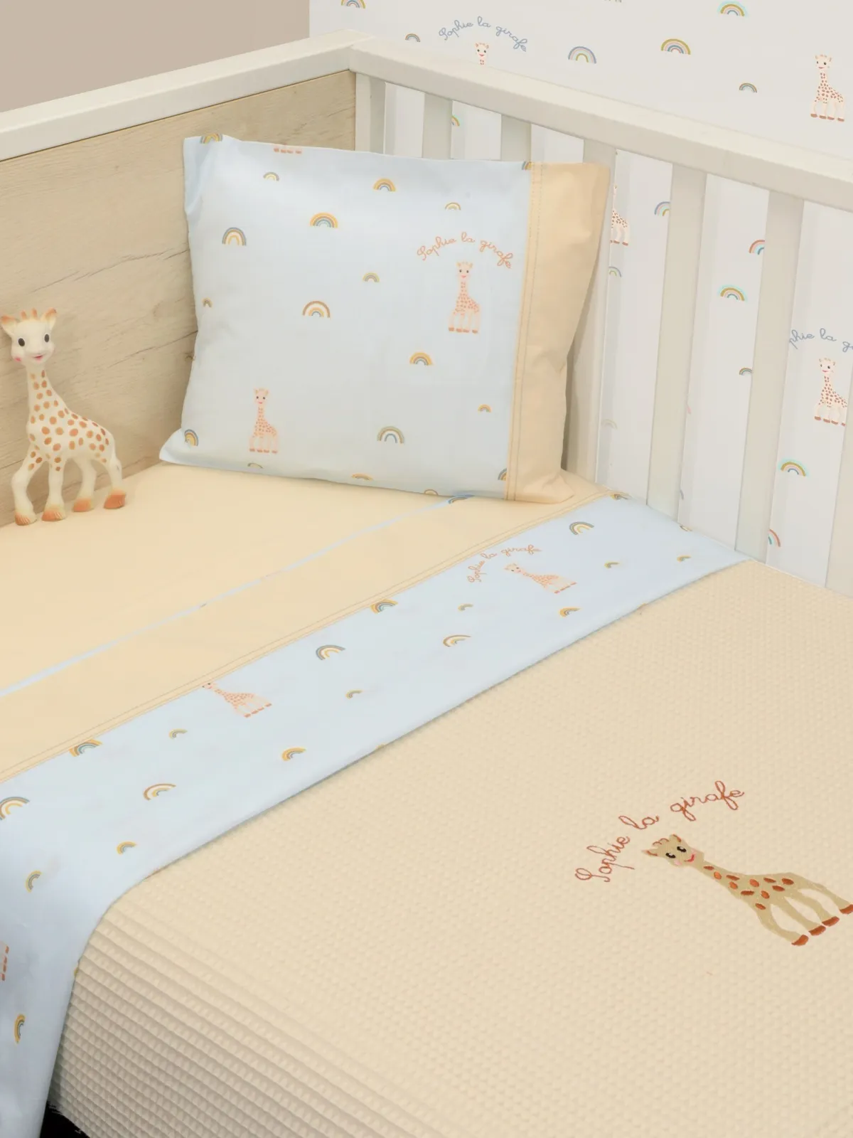 Κουβέρτα Πικέ Κούνιας 100x140 Design 504 Sophie La Girafe