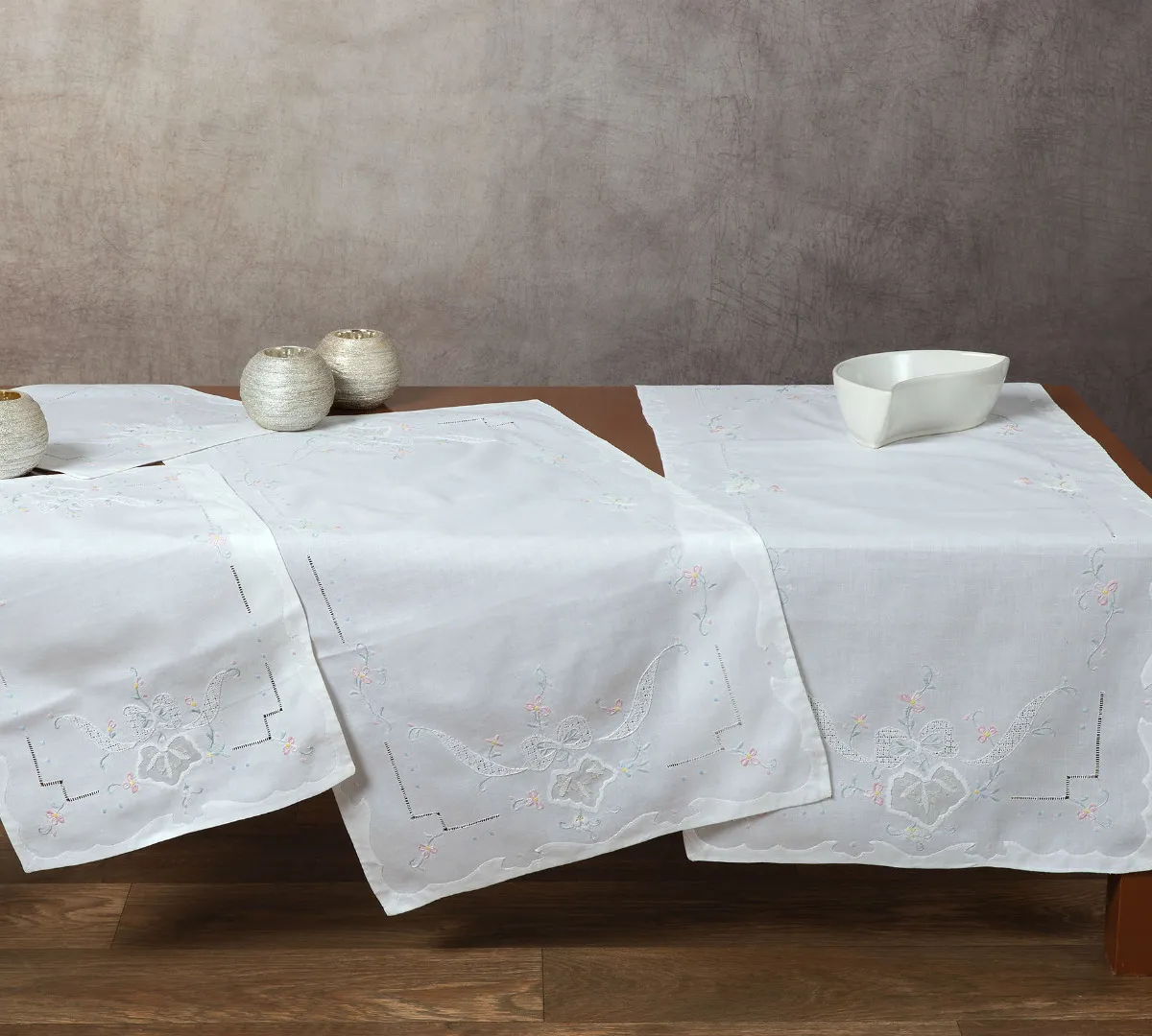 Χειροποίητο τραπεζομάντηλο 004 (170cm x 270cm)