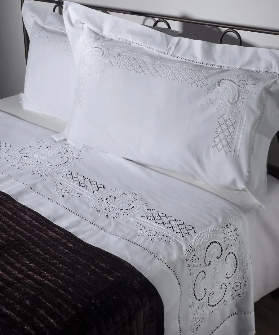 ΧΕΙΡΟΠΟΙΗΤΟ ΣΕΝΤΟΝΙ 710 ΤΡΙΩΝ ΤΕΜΑΧΙΩΝ (225CM X 270CM) ΛΕΥΚΟ