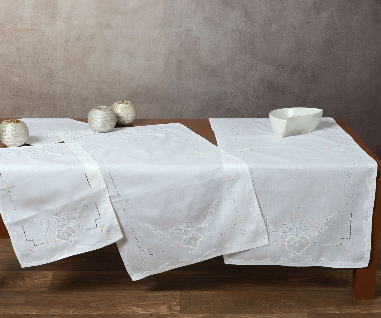 Χειροποίητο τραπεζομάντηλο 004 (170cm x 270cm)