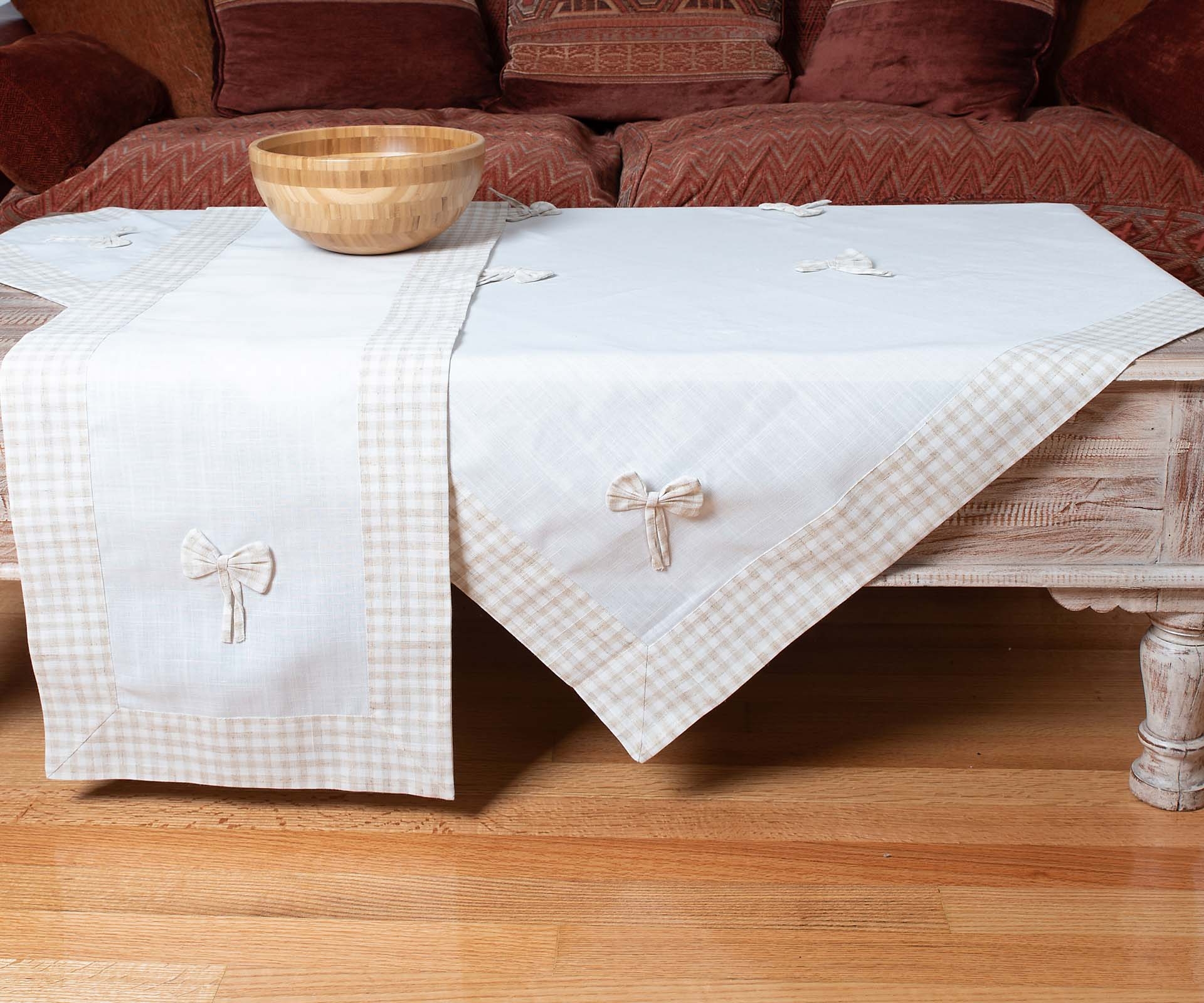 τραπεζοκαρέ (140cm x 140cm) bow ivory/καφέ