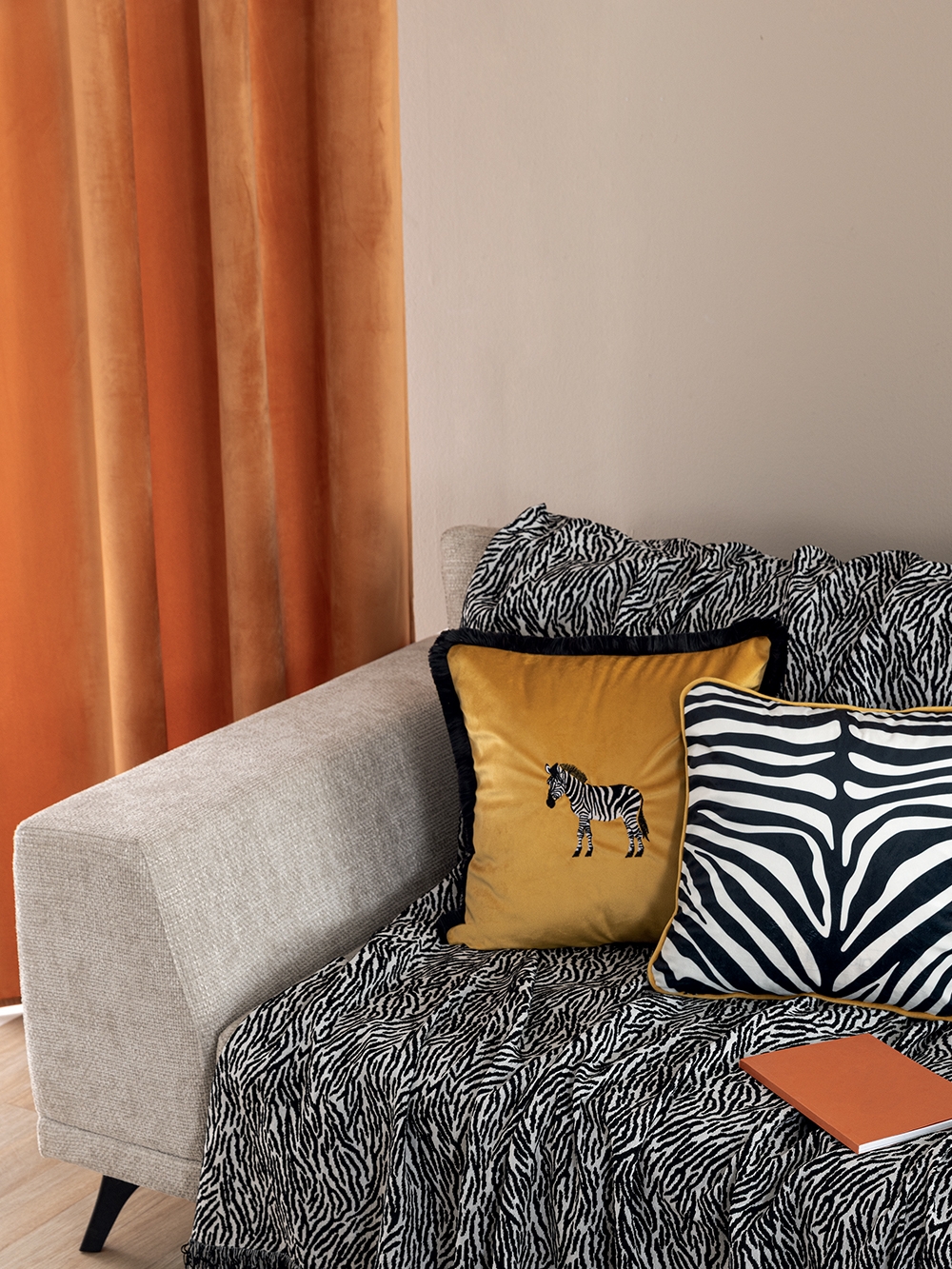 Κουρτίνα Με Τρουκς 140x260 CYRIL GOLD