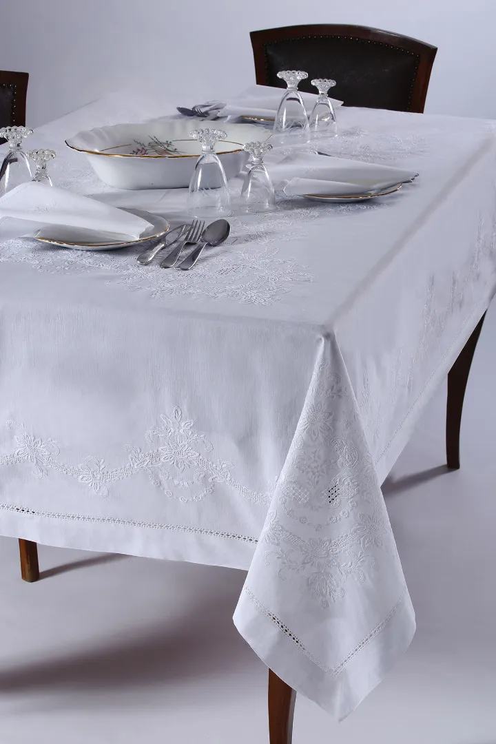 Χειροποίητο τραπεζομάντηλο 3X43 (170cm x 220cm) λευκό