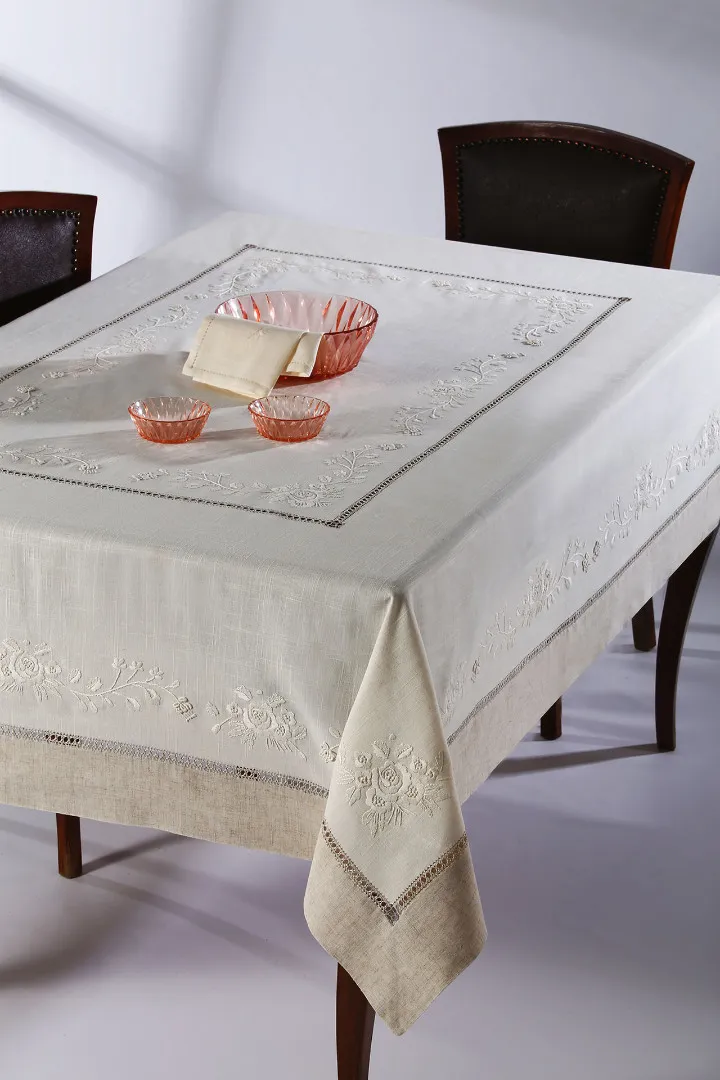 Χειροποίητο τραπεζομάντηλο 11676 (170cm x 170cm)