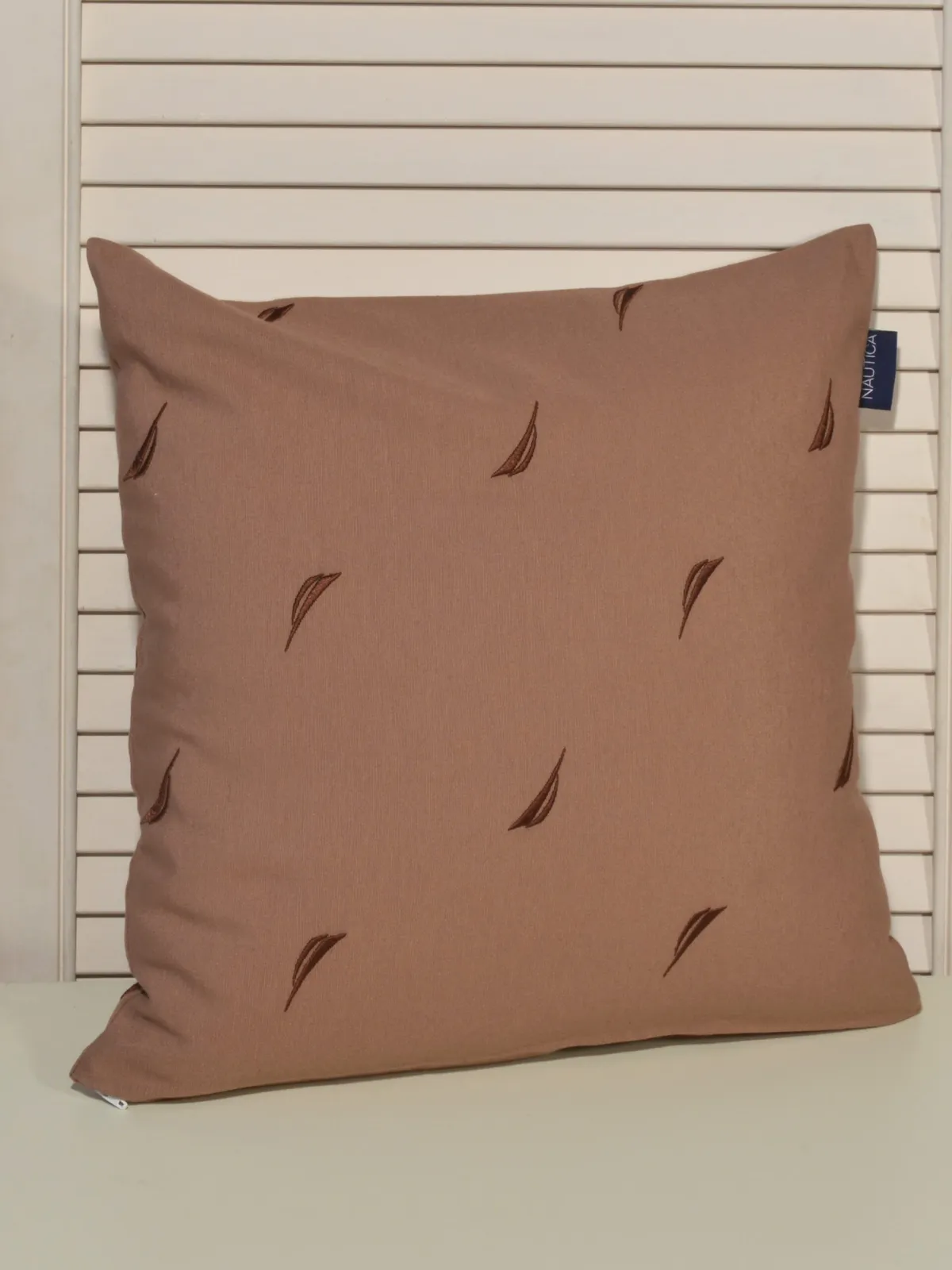 Μαξιλαροθήκη Διακοσμητική Λονέτα Κεντητή Des. 225 Καφέ με Καφέ Σκούρο Κέντημα