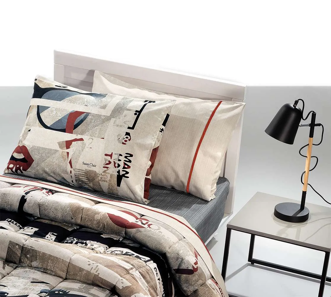 Διακοσμητική Μαξιλαροθήκη Lipstick 