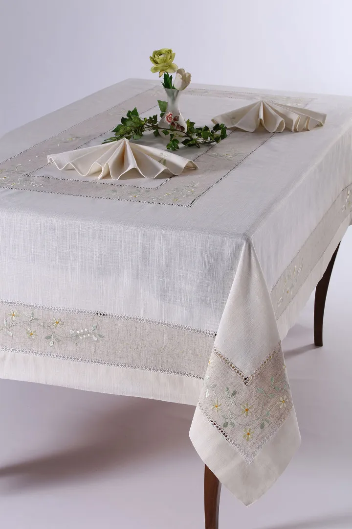 Τραπεζομάντηλο 549 (170cm x 170cm)