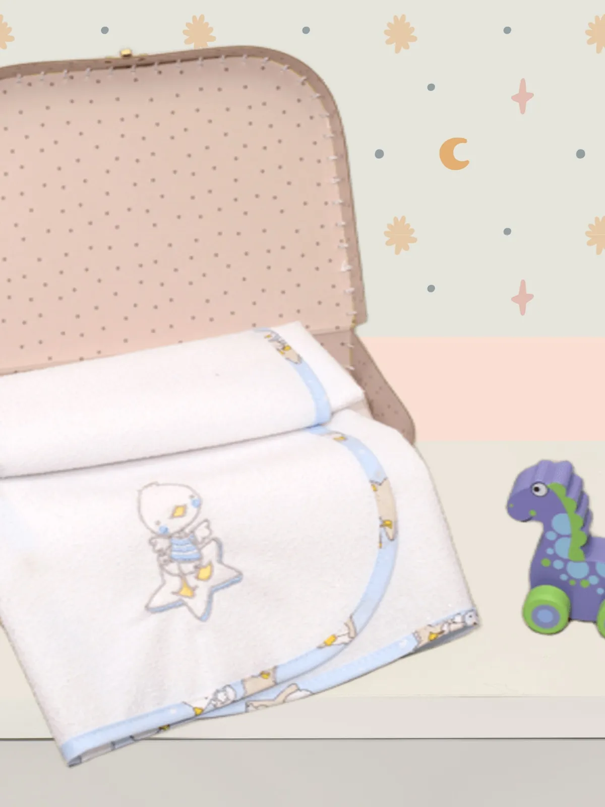 Σελτεδάκι με Κέντημα 50x70cm 250 γρ/τμ Design 211 Oliver Baby