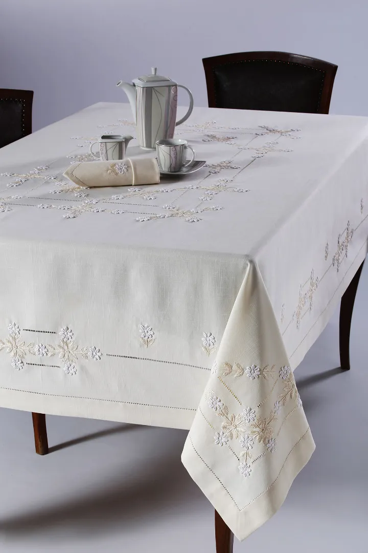 Χειροποίητο τραπεζομάντηλο 7083 (170cm x 220cm)