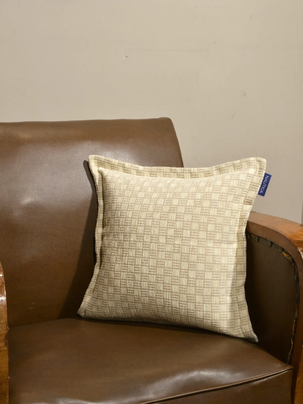 Μαξιλαροθήκη Διακοσμητική 43x43 Σενίλ Εκρού Καρρώ