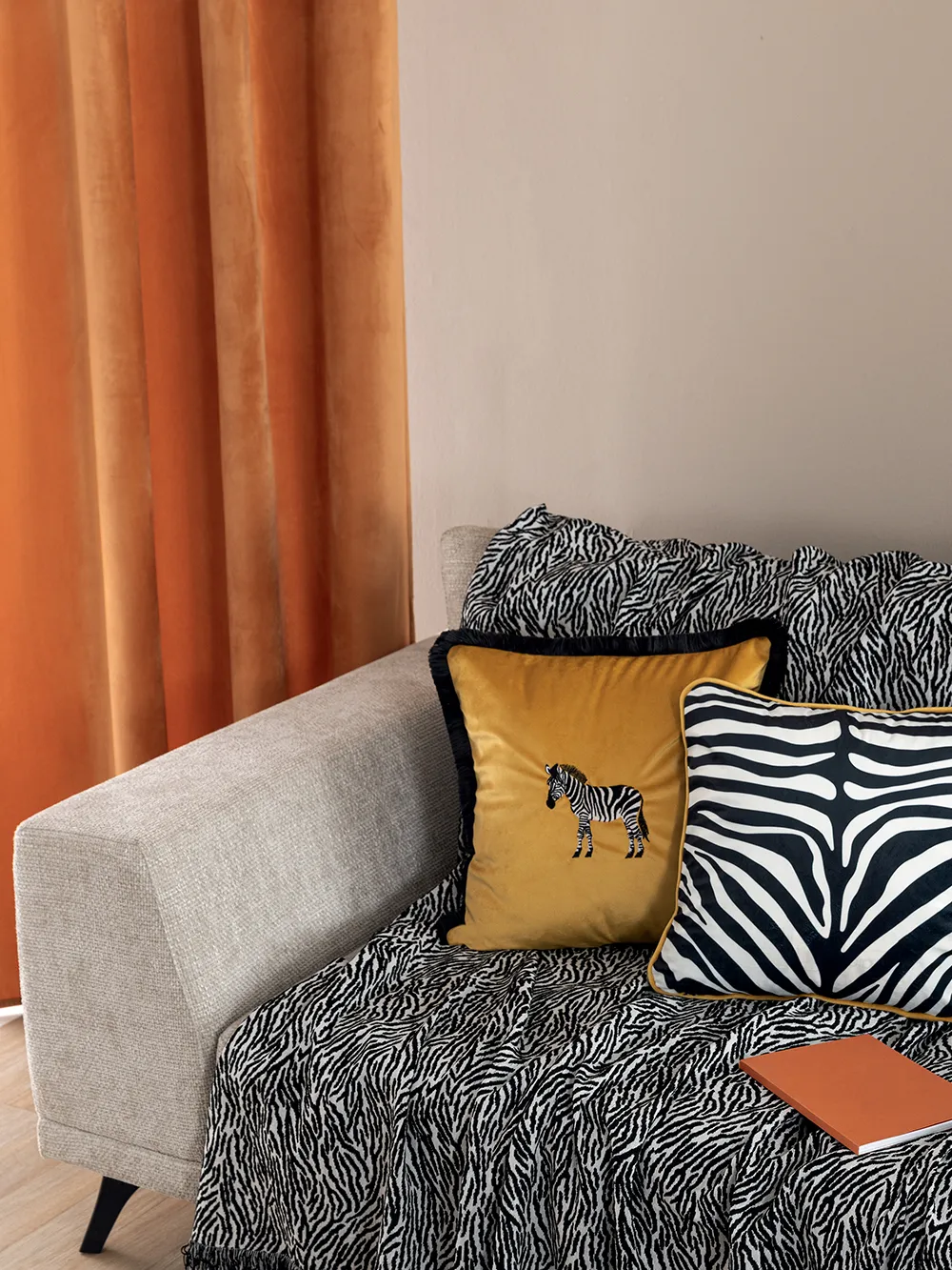 Κουρτίνα Με Τρουκς 140x260 CYRIL GOLD