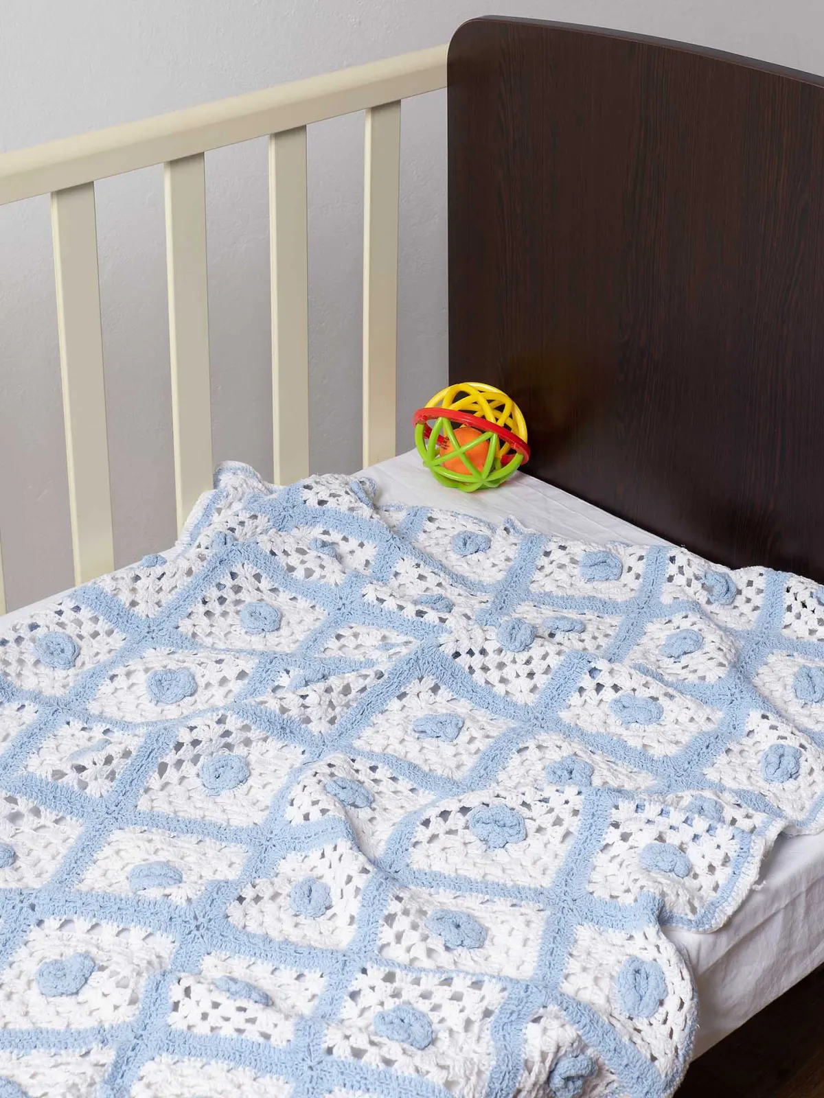 bebe κουβερτάκι (75cm x 100cm ) πλεκτό σιέλ/λευκό