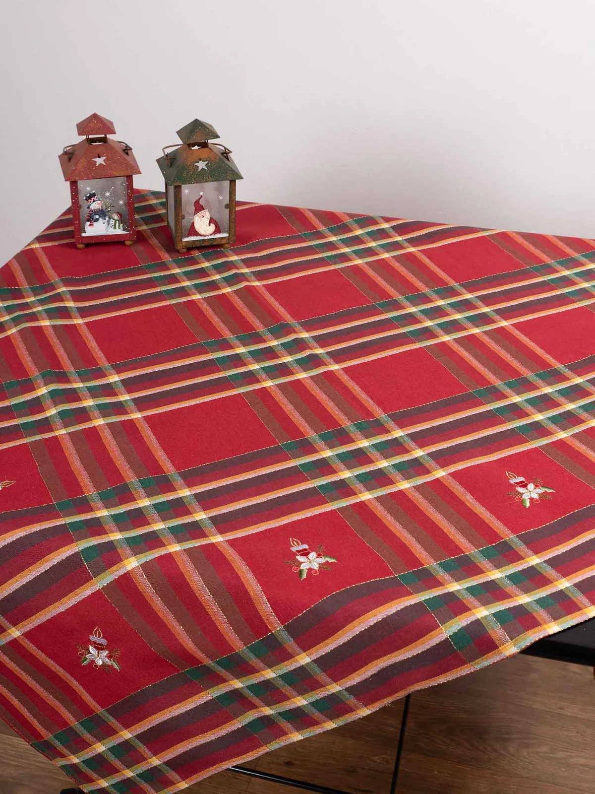 χριστουγεννιάτικο τραπεζομάντηλο (180cm x 180cm) 3190 κερί