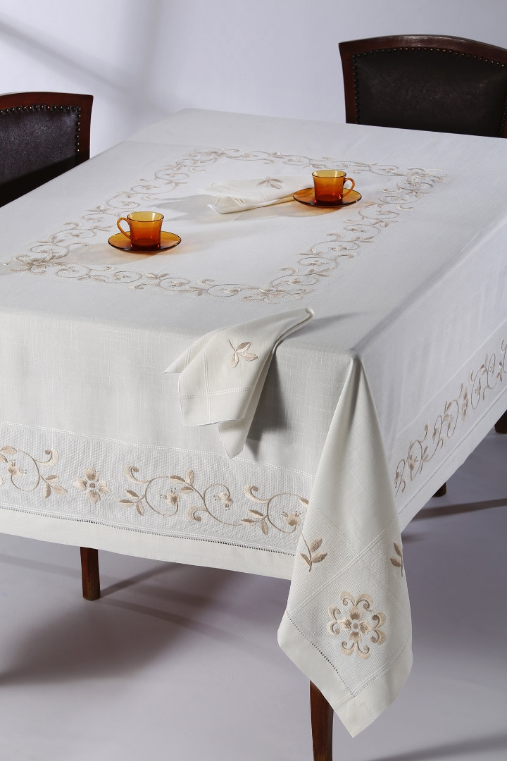 Χειροποίητο τραπεζομάντηλο 1218 (170cm x 270cm)