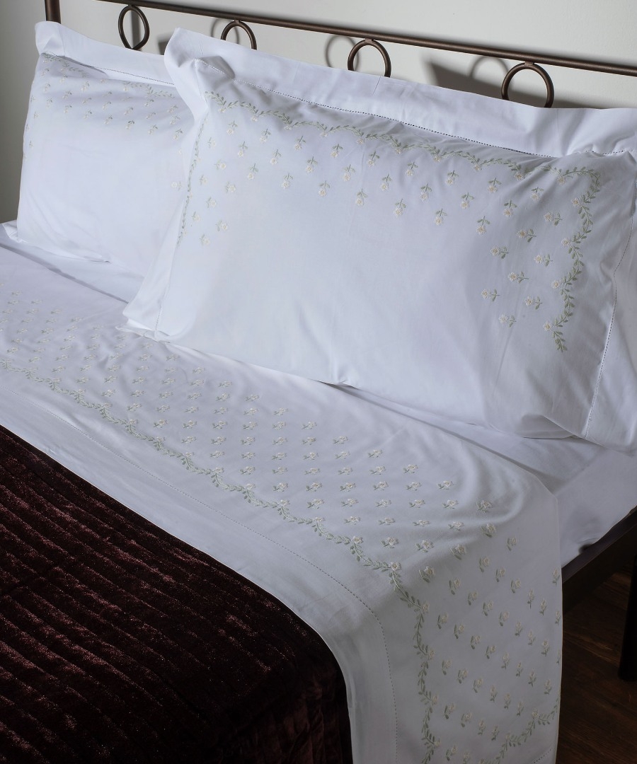 ΧΕΙΡΟΠΟΙΗΤΟ ΣΕΝΤΟΝΙ ΜΕ ΚΕΝΤΗΜΑ 2806A ΤΕΣΣΑΡΩΝ ΤΕΜΑΧΙΩΝ (225CM X 270CM) ΛΕΥΚΟ ΚΙΤΡΙΝΟ