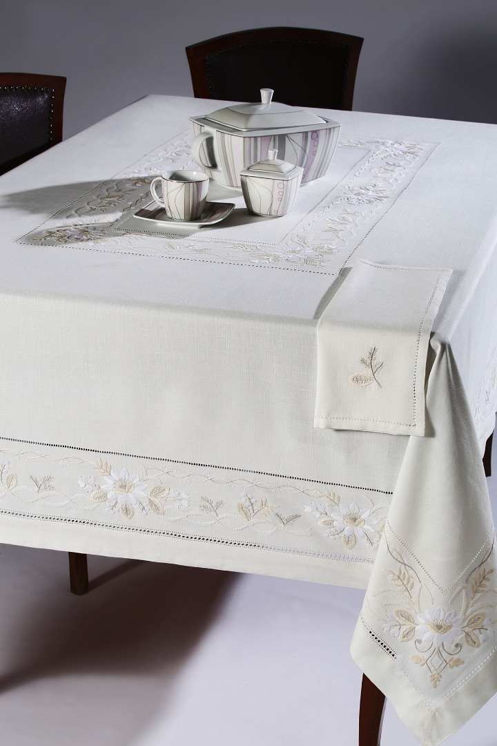 Χειροποίητο τραπεζομάντηλο 1558 (170cm x 220cm)