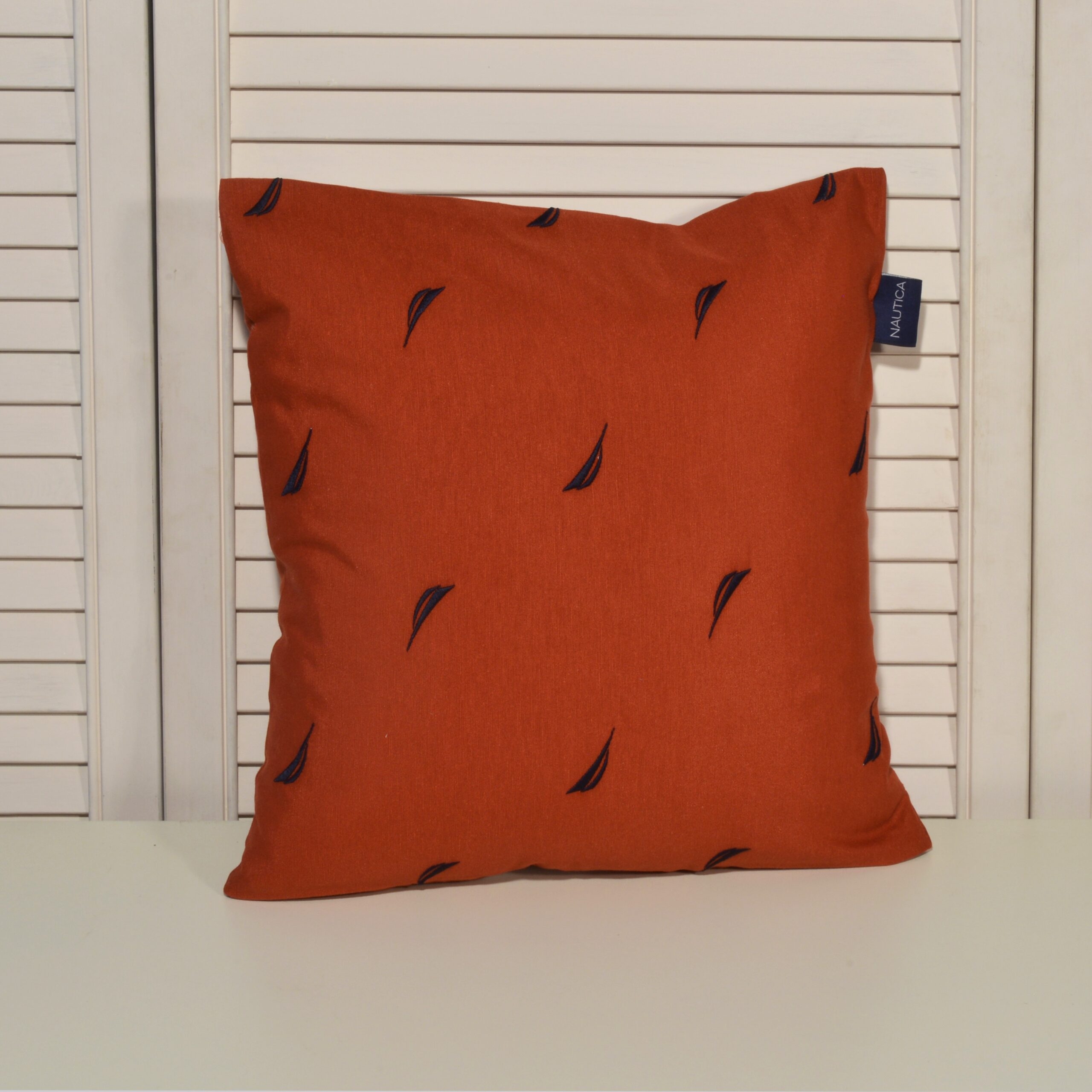 Μαξιλαροθήκη Διακοσμητική Λονέτα Κεντητή Des. 224 Κεραμιδί με Μπλε Κέντημα