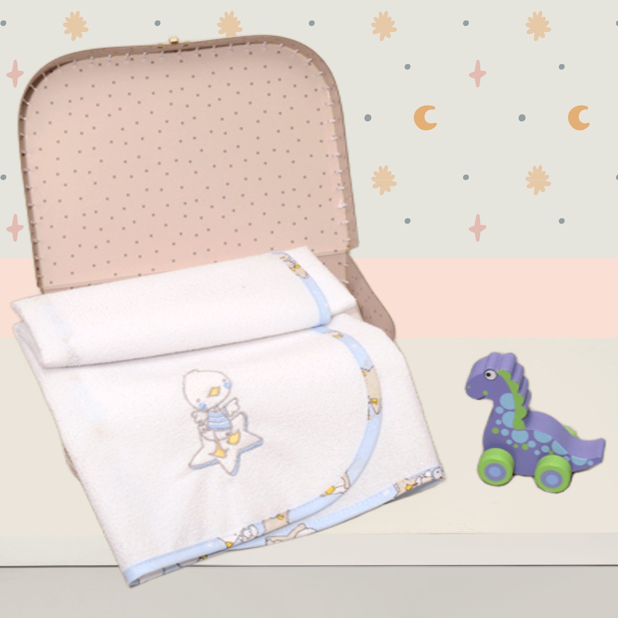 Σελτεδάκι με Κέντημα 50x70cm 250 γρ/τμ Design 211 Oliver Baby