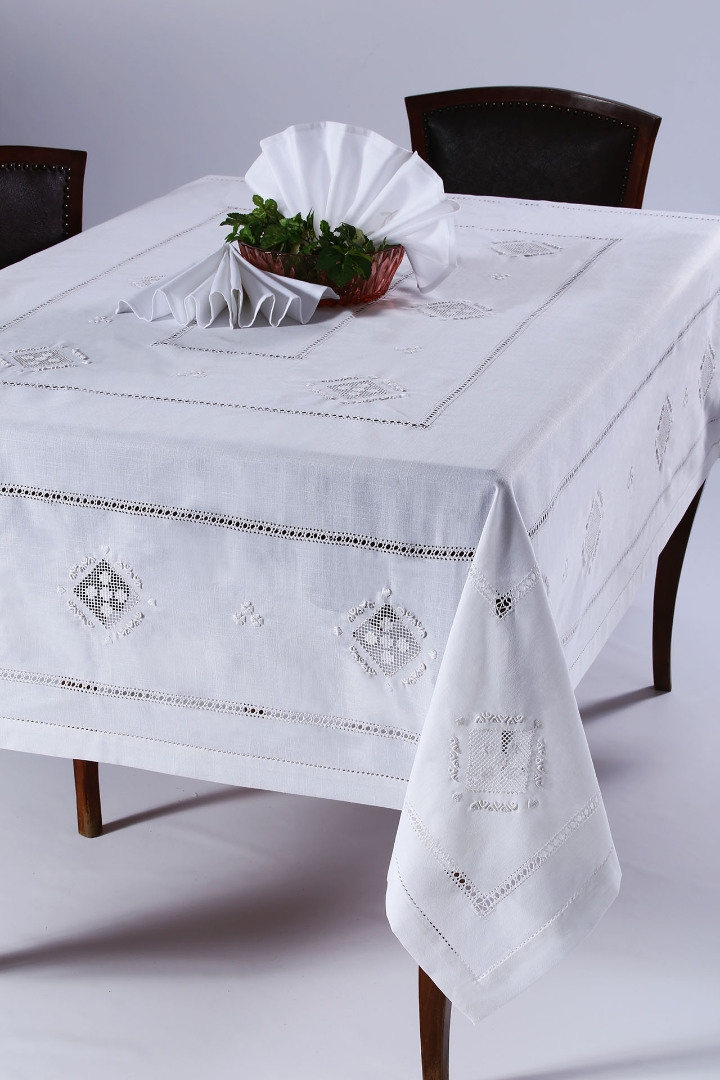 Χειροποίητο τραπεζομάντηλο 8702 (170cm x 270cm) λευκό