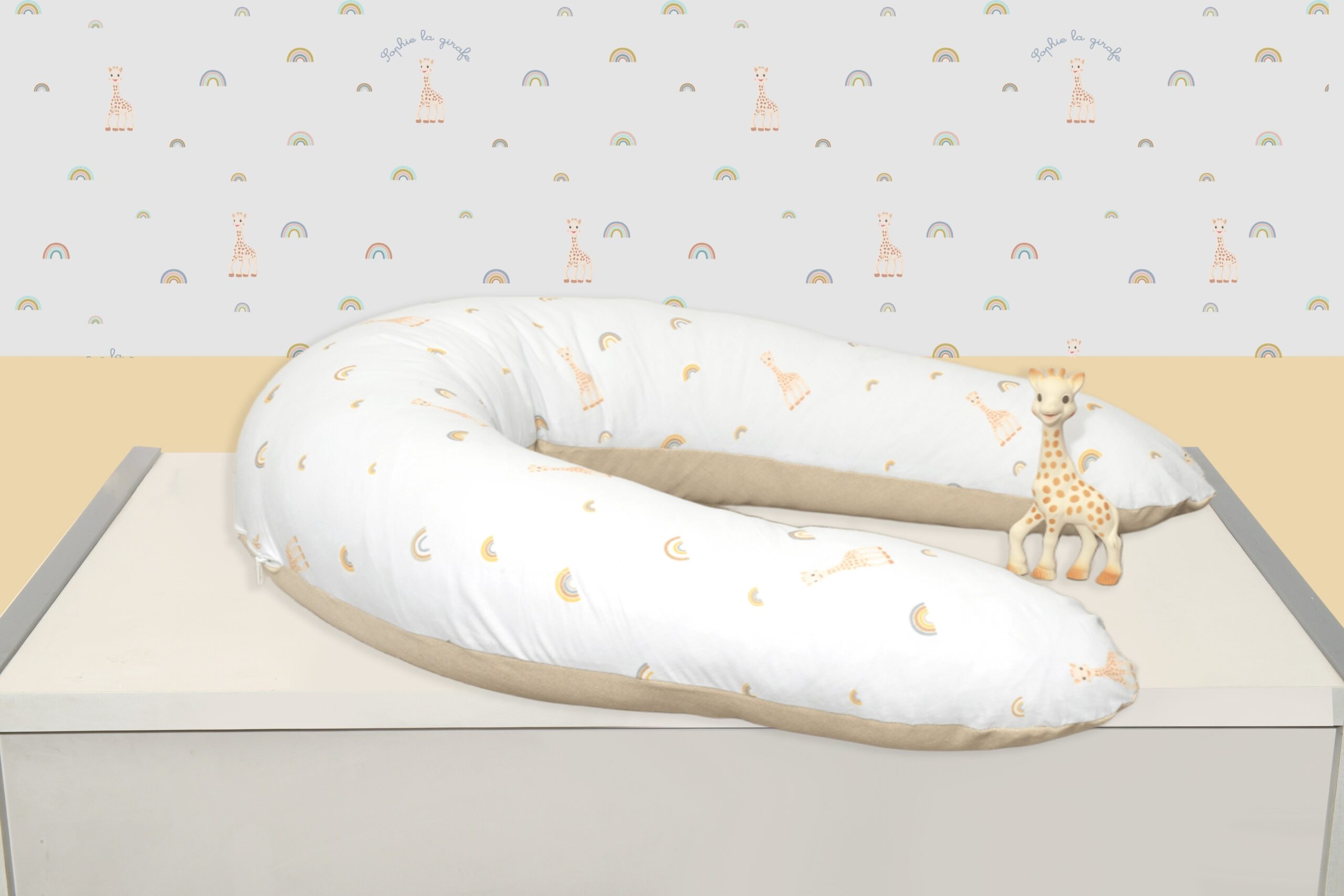 Μαξιλάρι Θηλασμού Design 504 με αφαιρούμενη θήκη - Sophie La Girafe