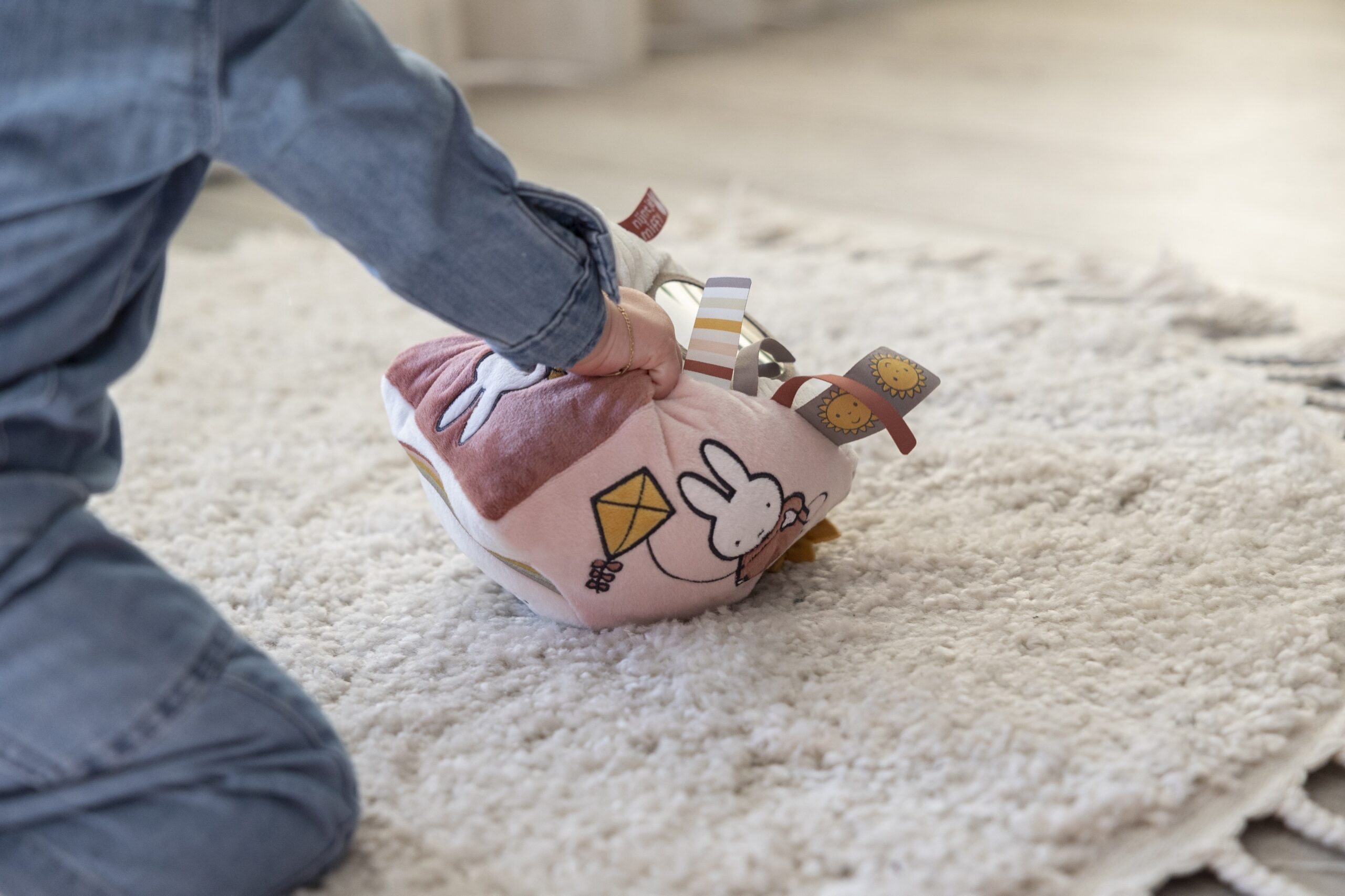 Κύβος Δραστηριοτήτων Ροζ Miffy Fluffy