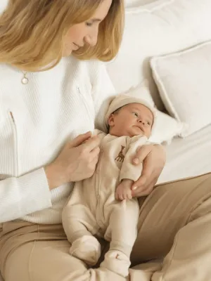 Σετ Φορμάκι-Σκουφάκι-Μποτάκια - 0-1 Μηνών Μπεζ - SOPHIE LA GIRAFE