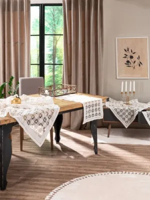 Χειροποίητο σετ 5 τεμαχίων DF5159 - Σετ 5 τεμαχίων (καρέ 90x90 cm/ τραβέρσα 40x160 cm/ τραπεζοκαρέ 135x135cm/ πετσετάκια 2 τεμ 40x40 cm)