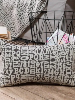 Μαξιλαροθήκη Letters 03 - 65x65cm δαπέδου με γέμιση 