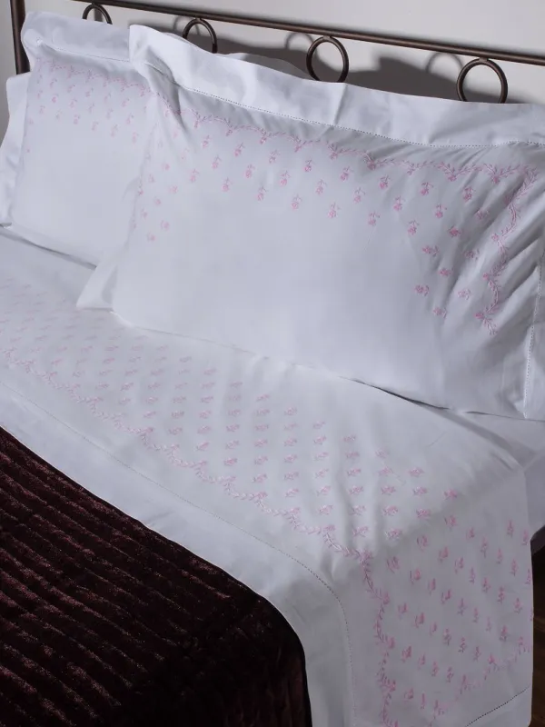 Προϊόν ΧΕΙΡΟΠΟΙΗΤΟ ΣΕΝΤΟΝΙ ΜΕ ΚΕΝΤΗΜΑ 2806B ΤΡΙΩΝ ΤΕΜΑΧΙΩΝ (180CM X 270CM) ΛΕΥΚΟ ΡΟΖ Εικόνα