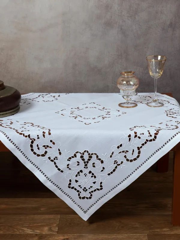 Προϊόν Χειροποίητο κοφτό πετσετάκι 02 (60cm x 60cm) λευκό Εικόνα