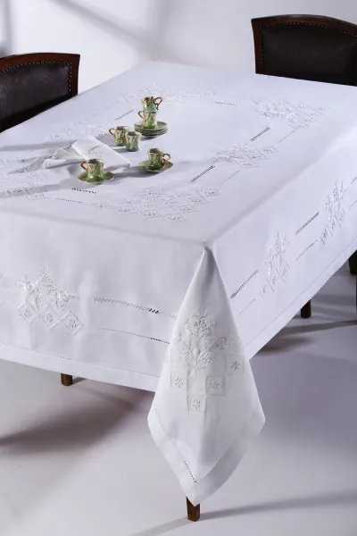 Χειροποίητο τραπεζομάντηλο 373 (170cm x 220cm) Λευκό