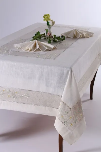 Τραπεζομάντηλο 549 (170cm x 170cm)