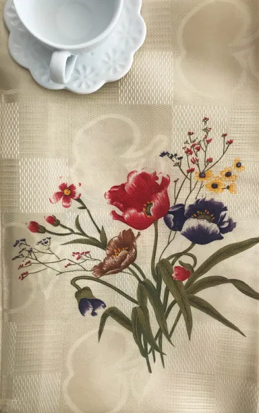 Αλέκιαστο τραπεζομάντηλο 2011 (170cm x 220cm) μπέζ