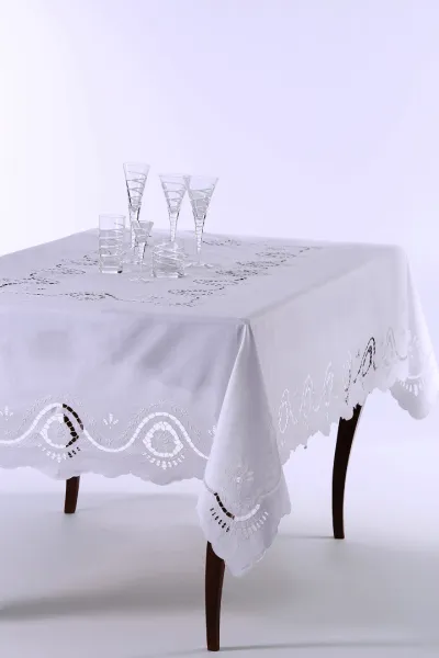 Χειροποίητο τραπεζομάντηλο act8 (140cm x 140cm)