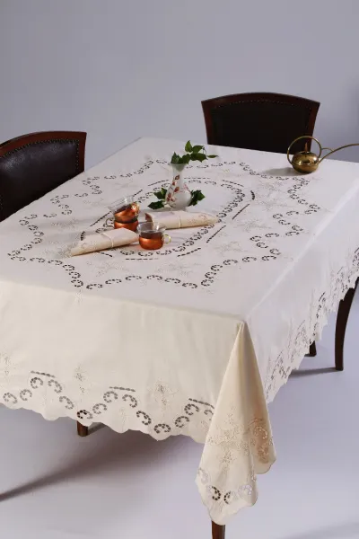 Χειροποίητο τραπεζομάντηλο 1285 (170cm x 170cm) μπέζ