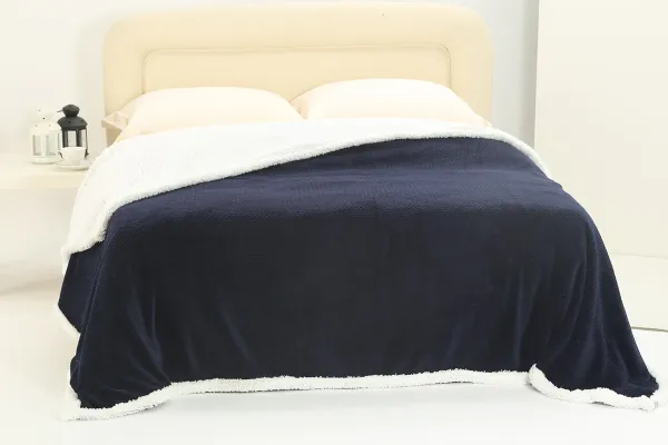 κουβέρτα fleece με sherpa (220cm x 240cm) pineapple μπλέ
