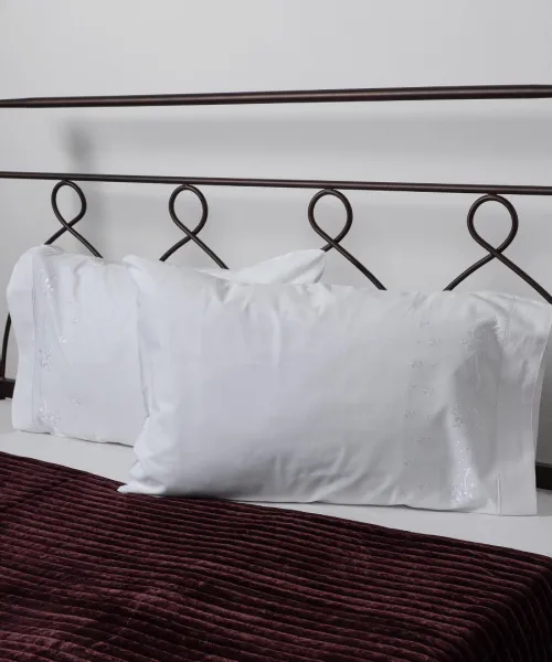 Βαμβακερή μαξιλαροθήκη με κέντημα 050 (46cm x 70cm) λευκή ζευγάρι