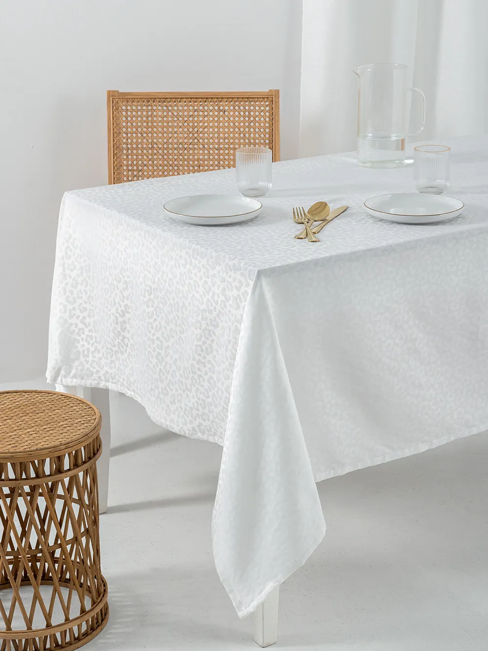 Τραπεζομάντηλο Formal Dinner 175x260 LITA WHITE