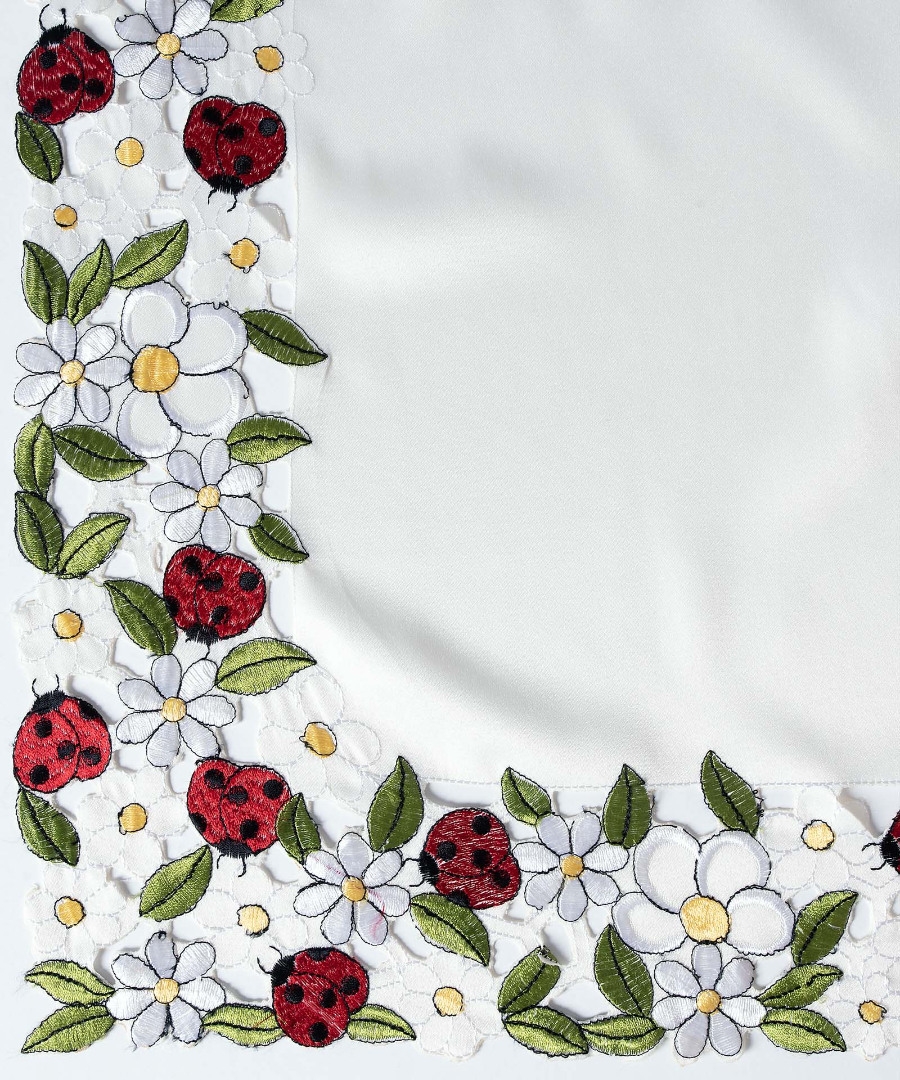 Σατέν κοφτό τραπεζοκαρέ (135cm x 135cm) 5000 not full
