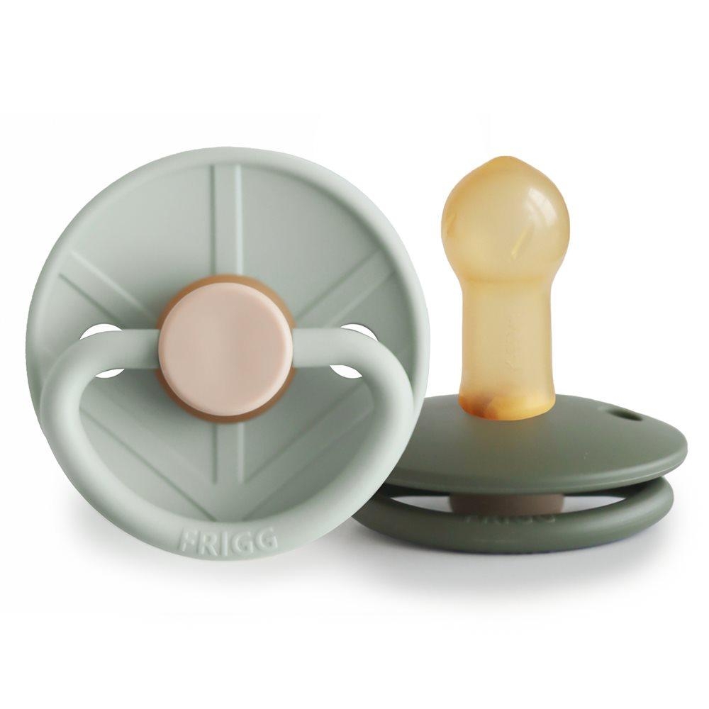 Σετ 2 Πιπίλες Latex FRIGG Little Viking Sage/Olive 6-18 Μηνών