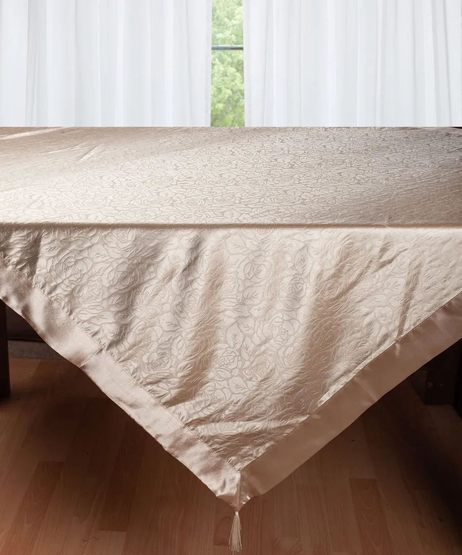 Σατέν τραπεζομάντηλο 2009 λουλούδι (160cm x 220cm) μπέζ