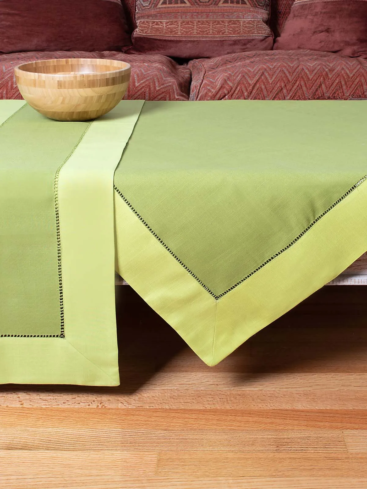 τραπεζοκαρέ (140cm x 140cm)  bg17 πράσινο/κυπαρισσί