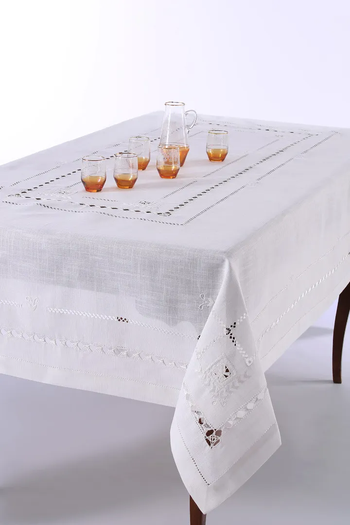 Χειροποίητο τραπεζομάντηλο 9108 (170cm x 220cm) λευκό