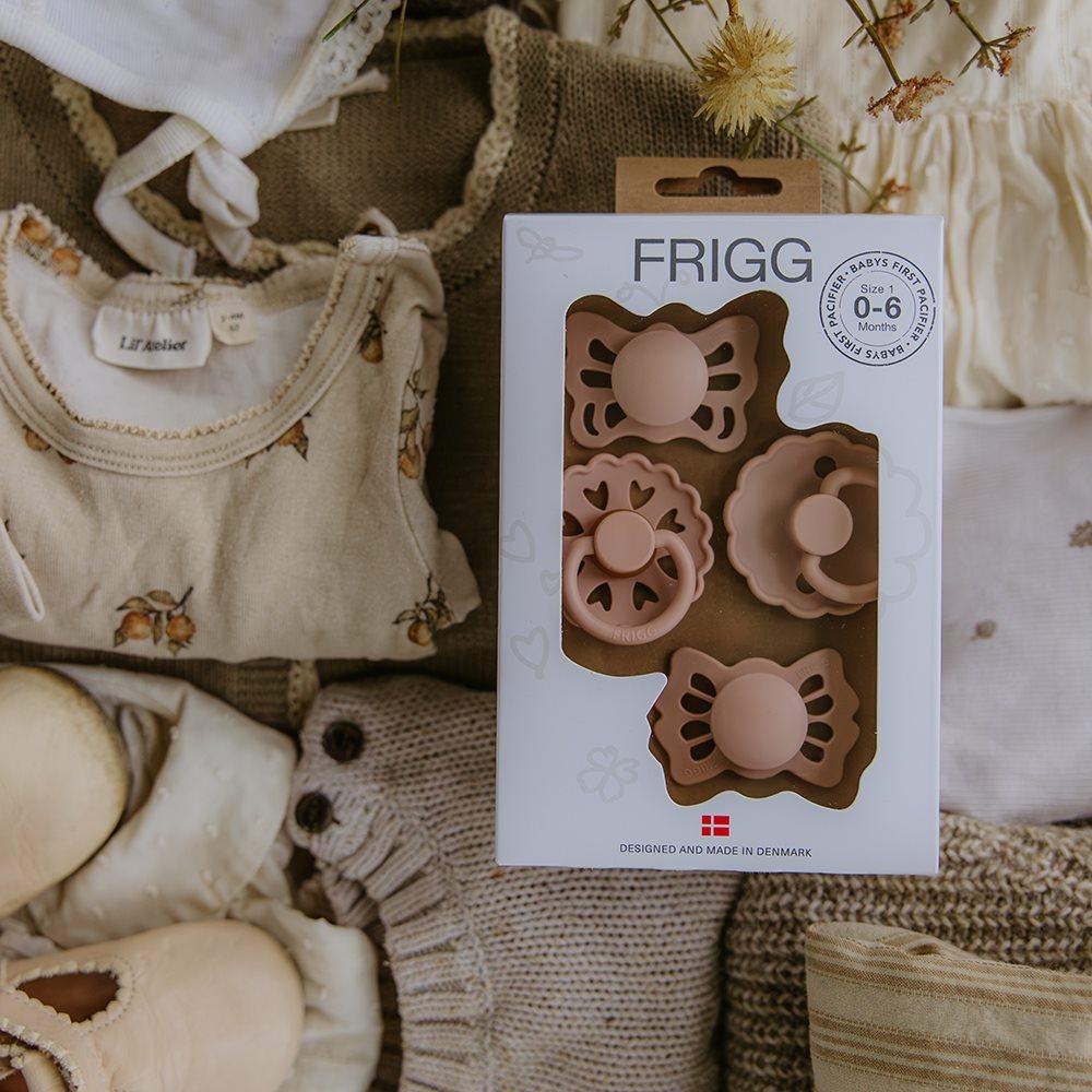 Σετ 4 Πιπίλες FRIGG - Floral Heart Blush 0-6 Μηνών