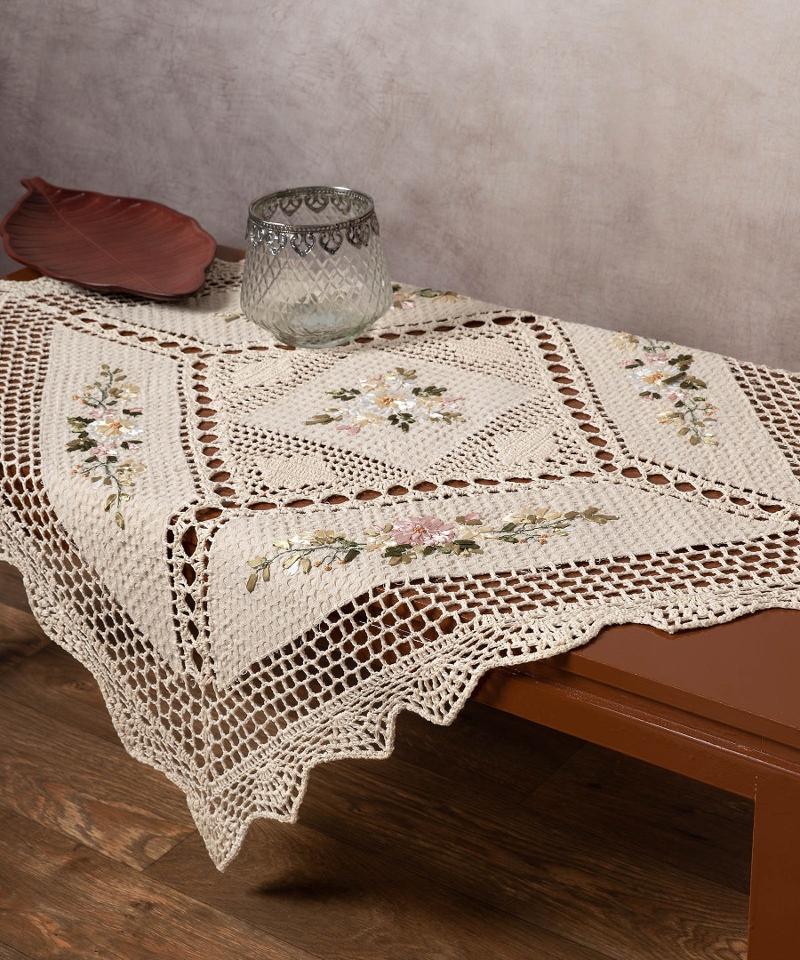 Καρέ ροκοκό και πλεκτό (85cm x 85cm) 3509