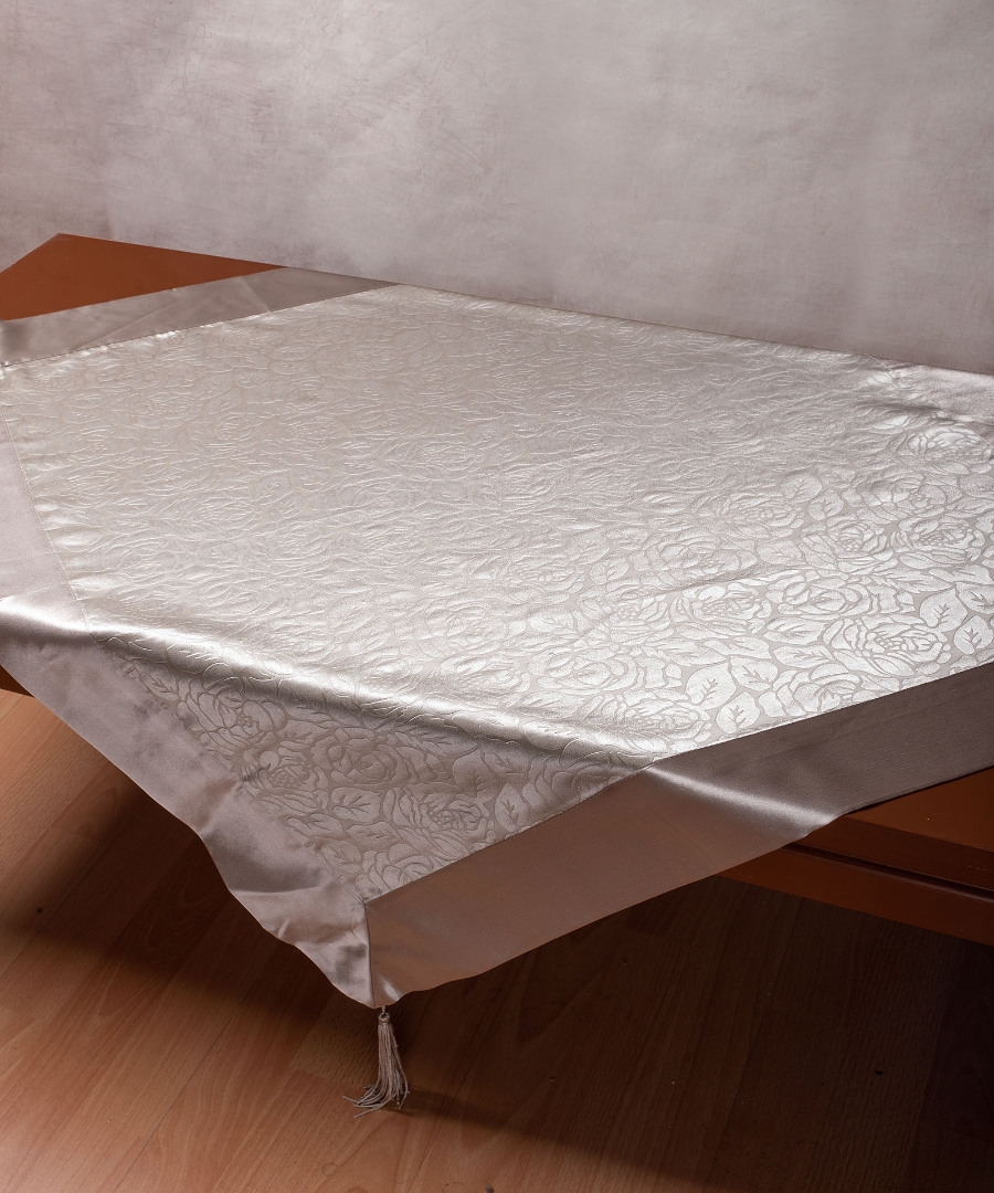 Σατέν τραπεζομάντηλο 2009 λουλούδι (130cm x 160cm) γκρί
