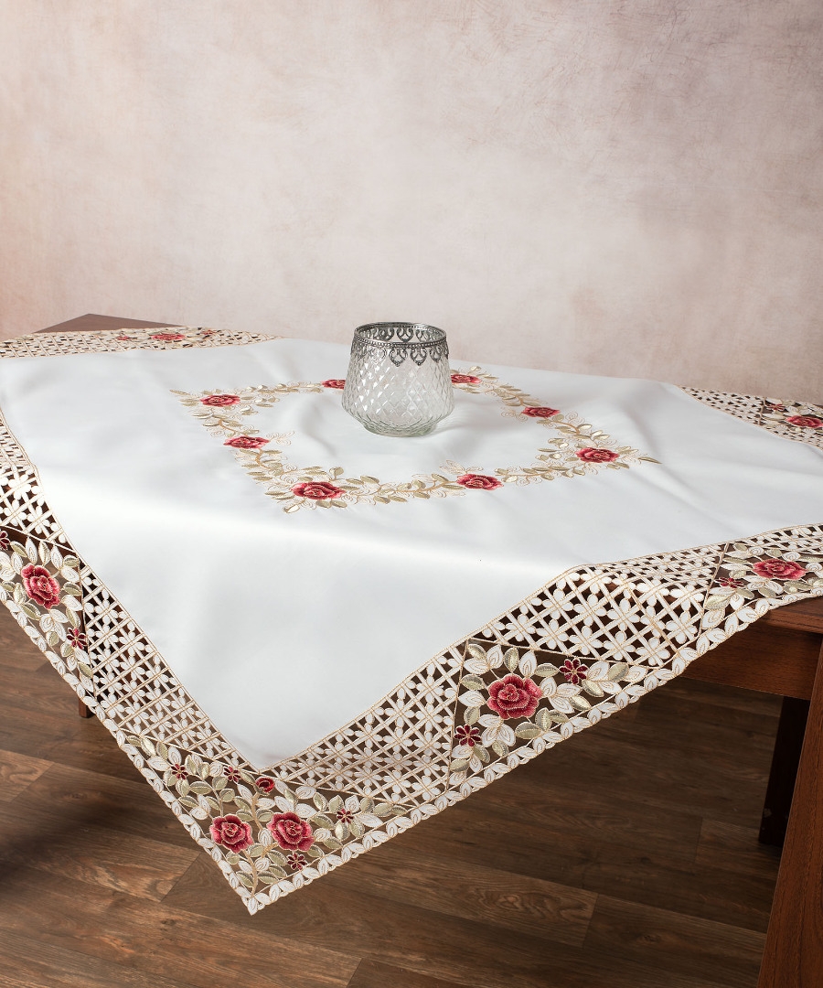 Σατέν κοφτό τραπεζοκαρέ (135cm x 135cm) 081 κόκκινο