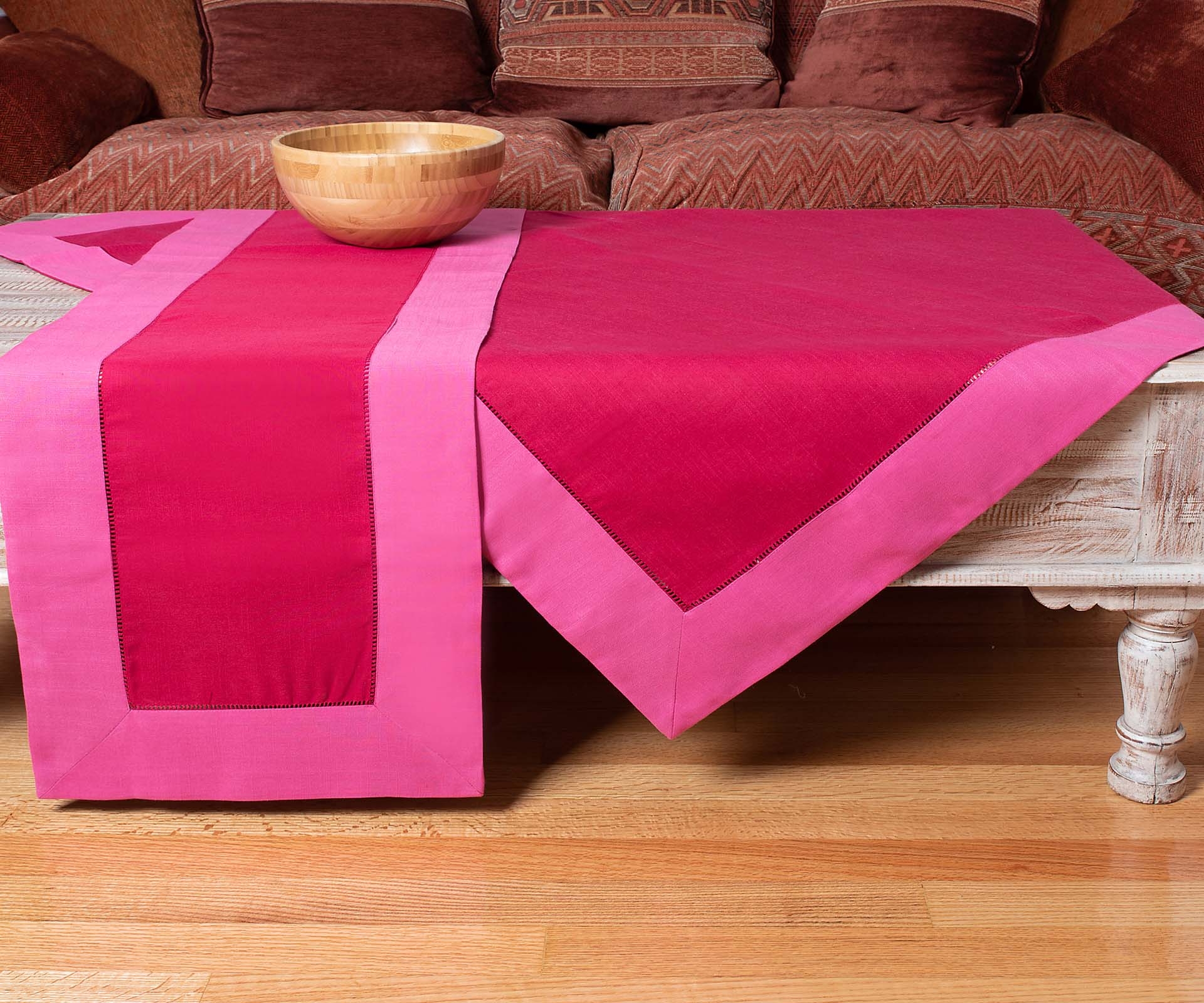 τραπεζοκαρέ (140cm x 140cm)  bg17 ανοιχτό μωβ/φούξια