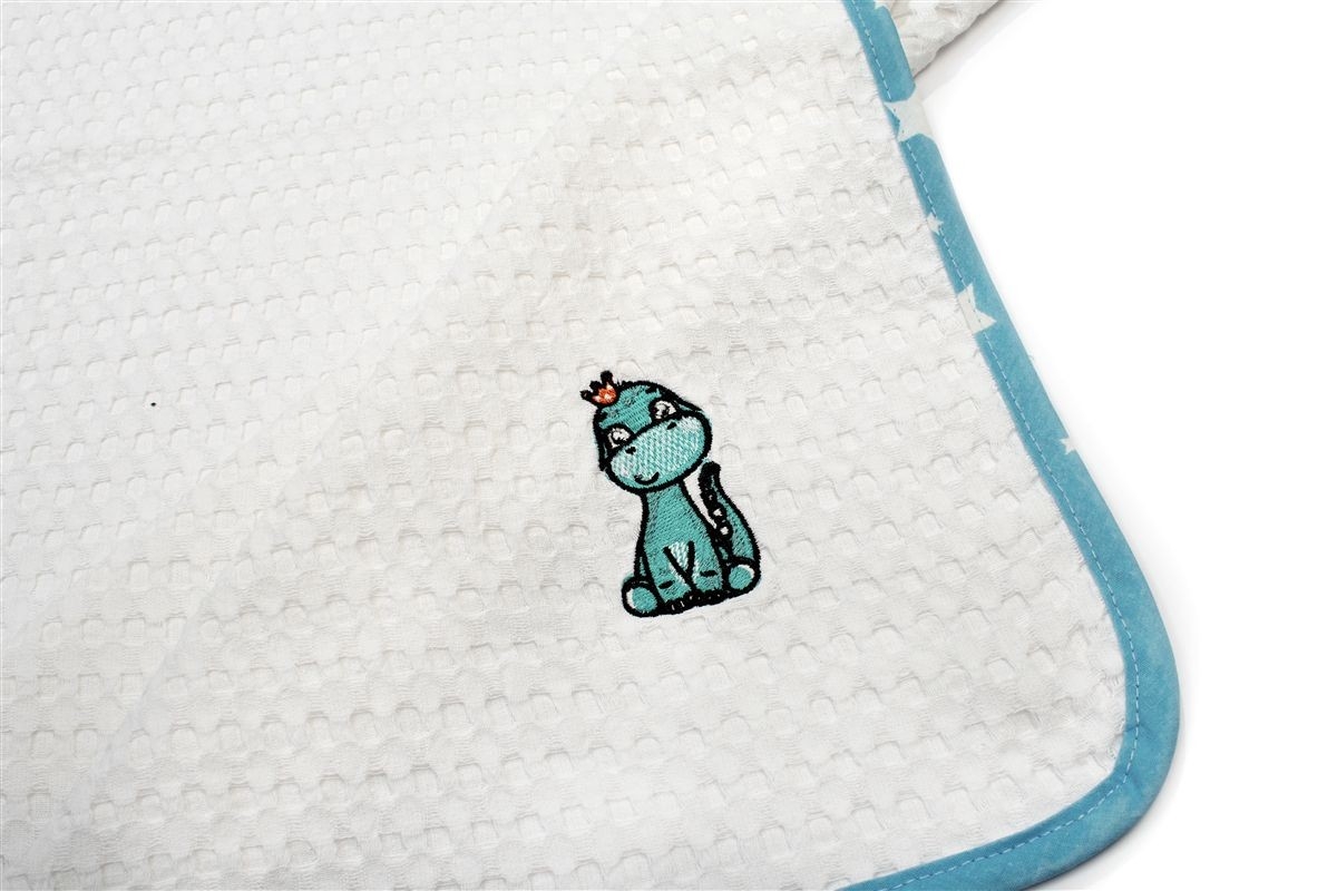 Κουβέρτα Πικέ Με Κέντημα bebe Dinosaur 180 80X110 White-Sky Blue 100% Cotton