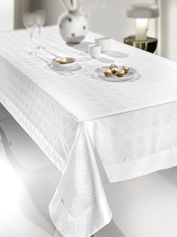 Προϊόν Τραπεζομάντηλο Glamour White  Εικόνα